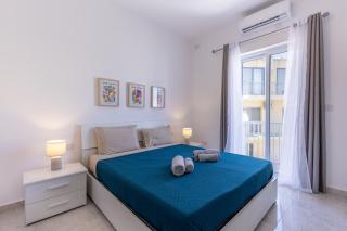 Seaside Serenity 5 - few mins walk to the beach by QuickTrips - Is-Sellum - 5