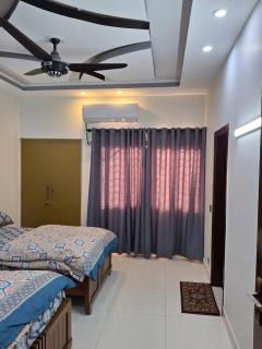 3Beds DD Furnished Apartment in Saima Jinnah Avenue Malir Karachi - Karachi - 3