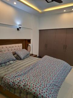 3Beds DD Furnished Apartment in Saima Jinnah Avenue Malir Karachi - Karachi - 2