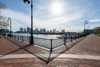Boston Skyline Stay 1BR with City Views - Boston - 8