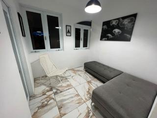 VSS Minimalista in Arecibo - Sleek and Serene Stay Near Beaches - 1