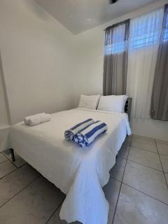 Surfer Steps Apartment - Aguadilla - 7