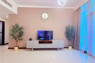 Luxury City View 19th Floor Apt - Manama - 4