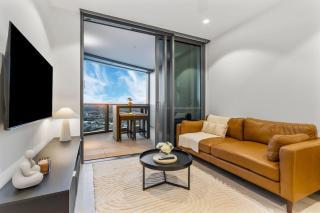 Luxurious 2 Bed Apartment with Pool, Sauna and Gym - Brisbane - 8