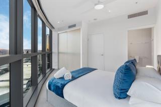 Luxurious 2 Bed Apartment with Pool, Sauna & Gym - 1