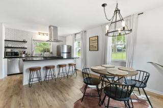 Cozy House in Trendy East Nashville with a Patio and Grill - 4
