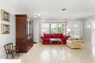 2 Bedroom Cozy House Near Barry University - 7