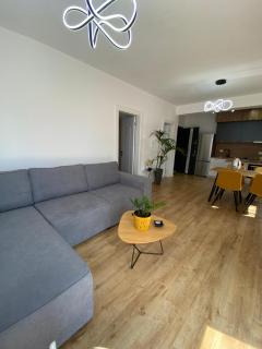Hira apartment - Golem - 1