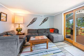 Yorita Manor - Lake Front Getaway! Dogs, Fire Pit & Deck - Sturgeon Bay - 5
