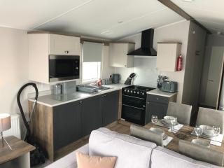 K&D Caravans - Chapel Saint Leonards - 2