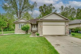 Pets Welcome Convenient Family Home in Westland! - Westland - 0