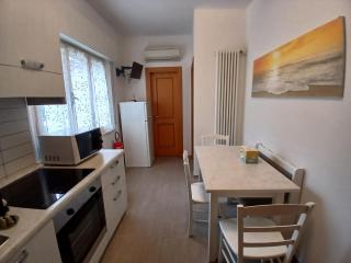CV008 - Cervia, trilocale ristrutturato con aria condizionata sul lungomare - Cervia - 8