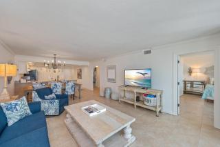 3102 - Stunning Shoreline Towers Vacation Condo - 8