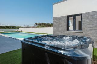 Chill House - Santa Barbara - 9