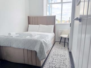 Modern & Compact 1 Bedroom Apartment in Bradford - Bradford - 7