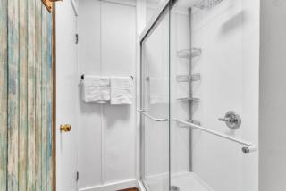 Spacious 5-bedroom House in Peaceful Area with Free WiFi - Chesterhill - 7