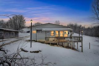 Spacious 5-bedroom House in Peaceful Area with Free WiFi - Chesterhill - 9