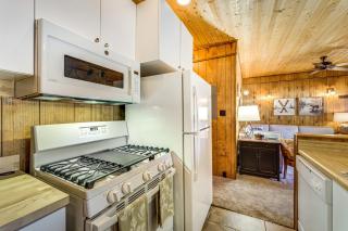 Less Than half Mi to Angel Fire Resort Dog-Friendly Condo! - Angel Fire - 4