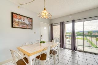 1 Mi to The Island in Pigeon Forge Condo with Pools - Pigeon Forge - 4