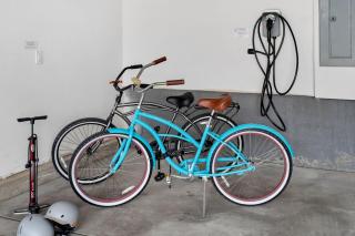 Coastal Chic Home near New Belgium & Old Town FC - Fort Collins - 5