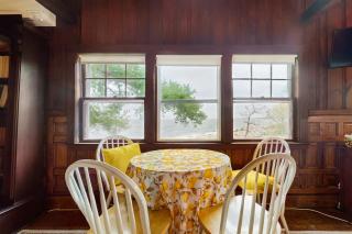 Rustic Rockport Cottage - Rockport - 1