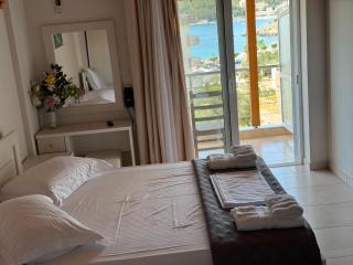 George Hotel Rooms&Suites - Himare - 6
