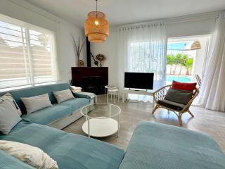 Rompeolas Chalet, 7 minutes walk to the beach - Los Caños de Meca - 2