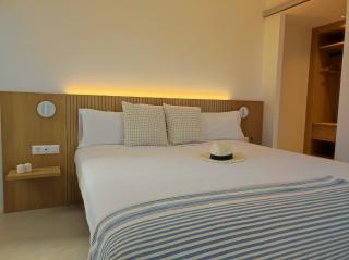 MYO Barcelona Hotel & Apartments - Castelldefels - 0