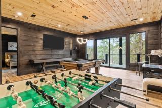 Falcon 9 - Luxury Cabin, Pool, Playground, Game Room & More - Sevierville - 3