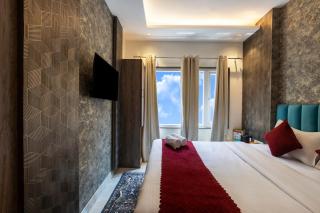 Hotel Stay House Inn 3 Mints walk from New Delhi Railway station,5 Mints from Metro - 9