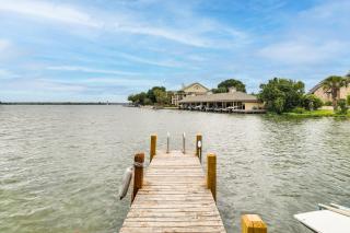 Lakefront Retreat in Horseshoe Bay with Private Dock - Horseshoe Bay - 9