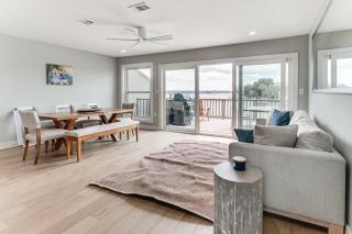Lakefront Retreat in Horseshoe Bay with Private Dock - Horseshoe Bay - 7