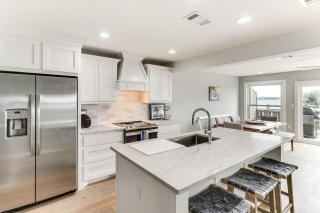 Lakefront Retreat in Horseshoe Bay with Private Dock - Horseshoe Bay - 3