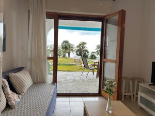 Seafront Family Apartment-Sirens - Mesochórion - 6