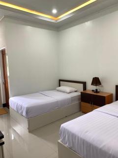 Grand Wijaya Hotel dan Villa Sarangan - 7