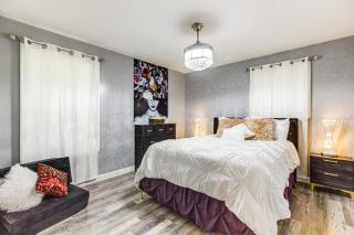Walk to Beach Elegant Escape in Lusby! - Lusby - 2
