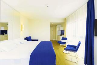 Opulent Sea View Aparthotel in Orbi City Batumi - Batumi - 9