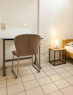 Düsseldorf ruhige Unterkunft, Parkplätze & Top- Anbindung zur City & Messe - Düsseldorf - 5