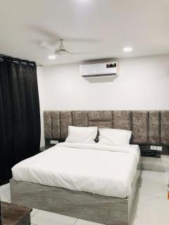 Hotel Green Suite Near Delhi Airport - Nova Deli - 1