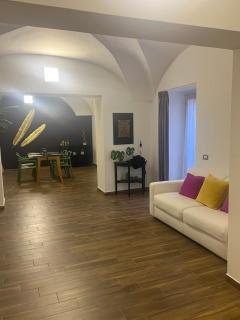 MonaHouse - Elegance and Comfort on VIA ETNEA in the Heart of Catania - Sicily - 4