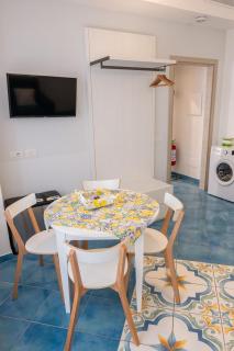 Divina Holiday - Apartments - 2