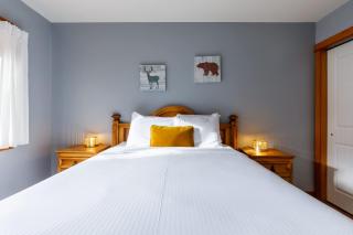 Ha Ling Haven - Penthouse with Shared Rooftop Hot Tub - Canmore - 3