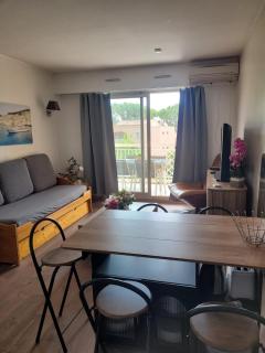 Appartement 2 chambres à 5 min à pieds de la plage et tout commerce - Vallauris - 1