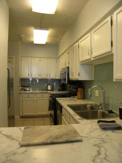 601 1St St S, 6G Jax Bch, Fl 32250 - 4