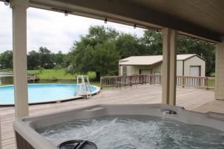 Limestone Hideaway - Jewett - 1