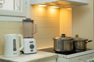Comfy Apartment In Exarchia Vibrant Neighborhood - Atenas - 8