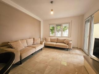 Beachfront Sion Sarande Apartment - 2