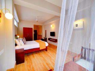 Dzongkar - MG Marg - 3 Star Hotel - Gangtok - 8