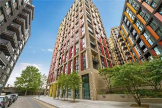 Embassy Area Stylish 2BR - 0