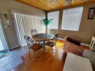 Large Oceanfront Property wPool 8br sleeps 24 - Cocoa Beach - 2